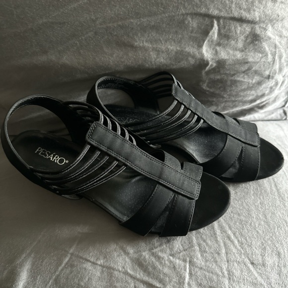 Pesaro Black Women's Sandals - Picture 2 of 3